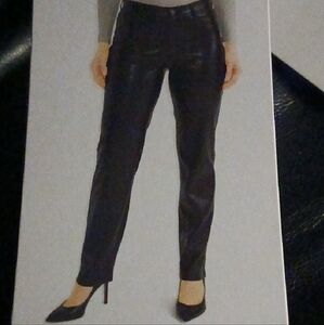 Joie size 8 Black Skinny Jeans with Sleek Tapered Fit NWT $148 MSRP
